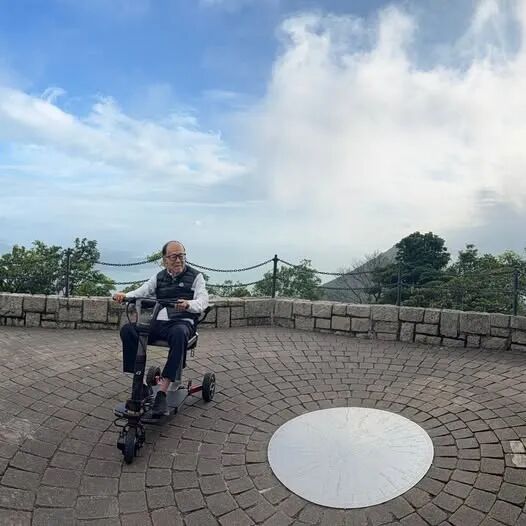 传李嘉诚去世，长江实业严正声明：绝无其事，强烈谴责有关自媒体哗众取宠、别有用心控造假新闻，对媒体未经证实即转载假新闻深表失望