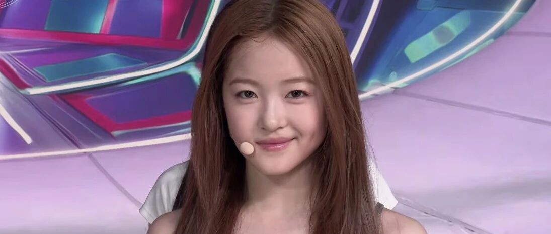 13岁“老赖之女”出道，追不追K-POP的人都炸了