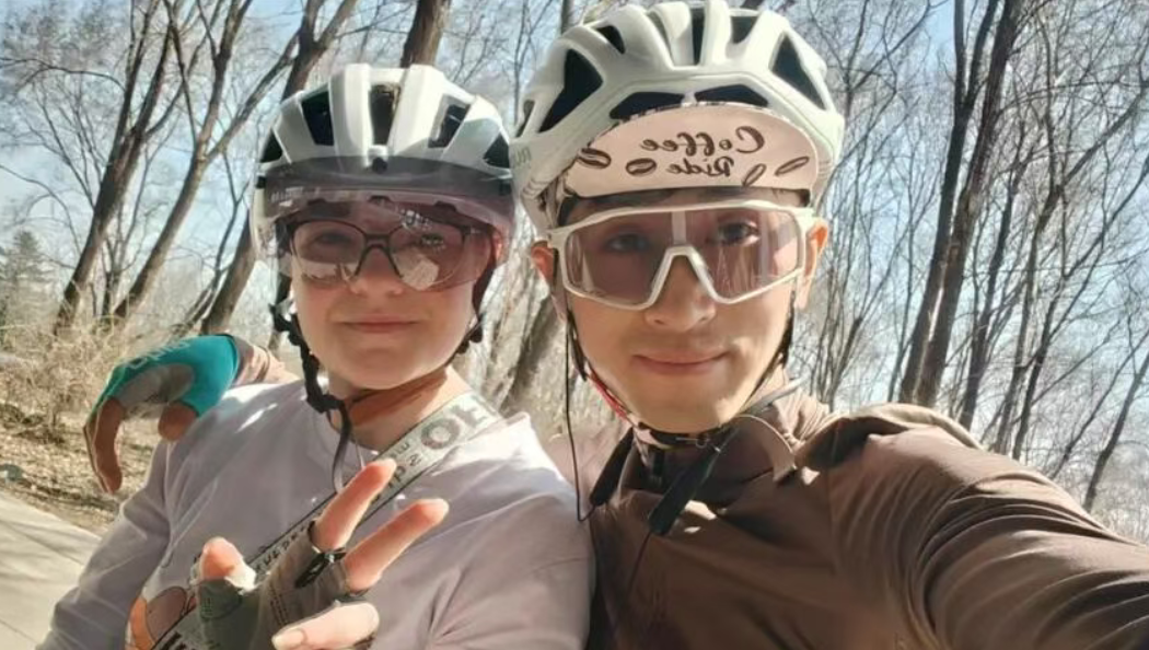 中国外卖小哥娶美国妻子，曾被全网羡慕！如今却要离婚！原因令人唏嘘