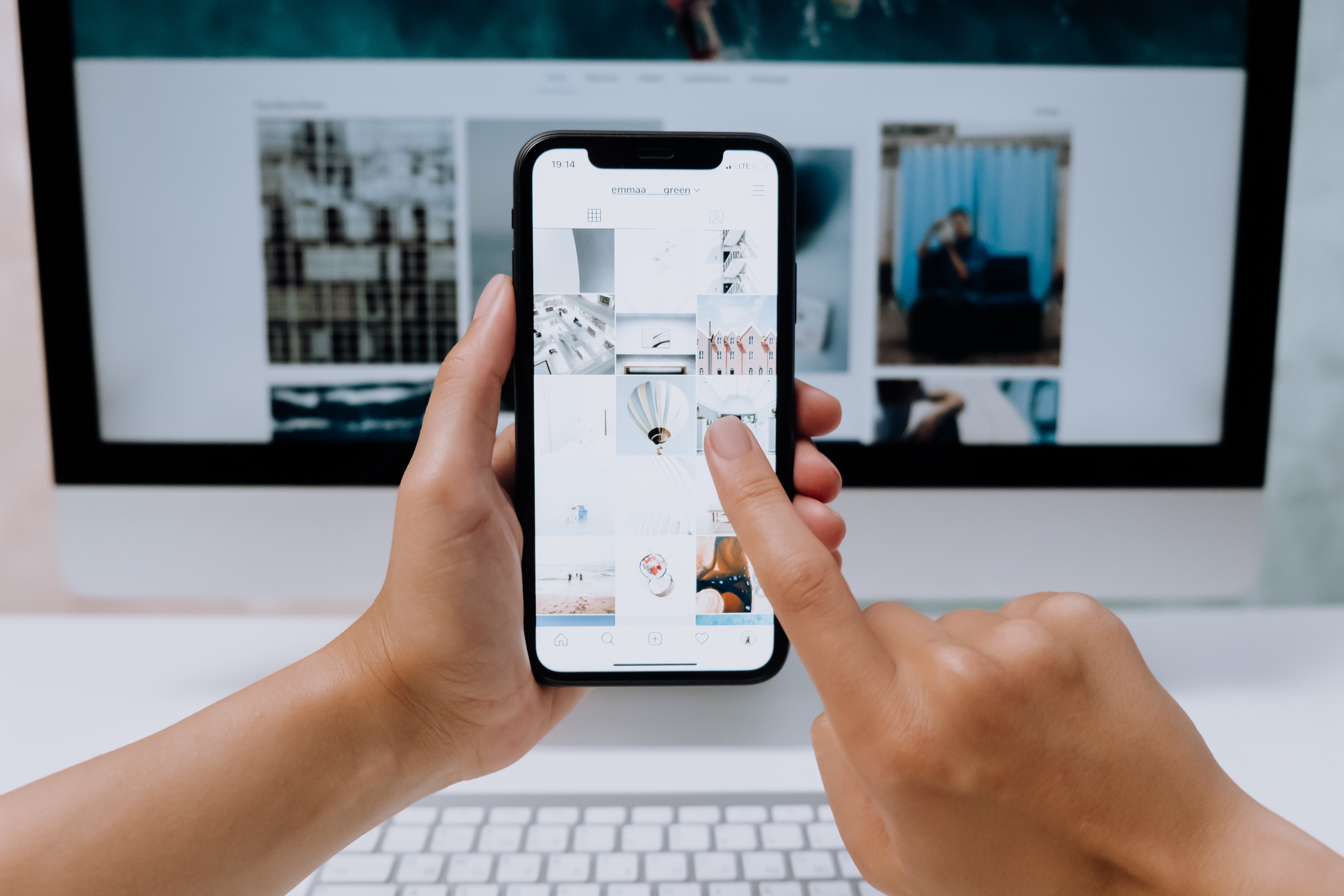 【英国那些事儿】可怕！脸书前大佬爆料：每刷手机一分钟，就会被AI窃取数据，甚至诱导兴趣偏好…