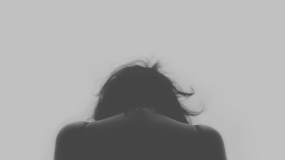 女子因不孕被婆家虐打致死，丈夫获缓刑