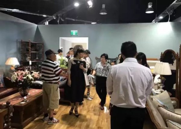 showroom 2