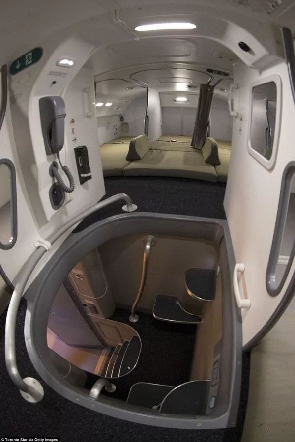 sleeping berth of aircrew 2