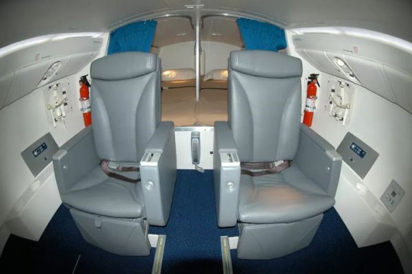 sleeping berth of aircrew 4