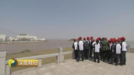 tour of qinshan nuclear power station 4