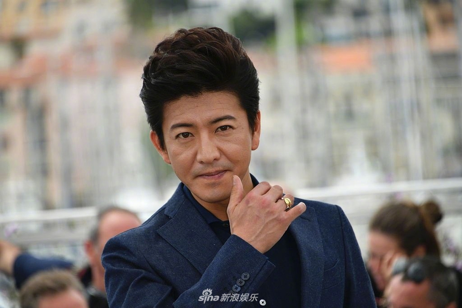 44岁木村拓哉垮脸怪发现身戛纳 网友叹：真的老了