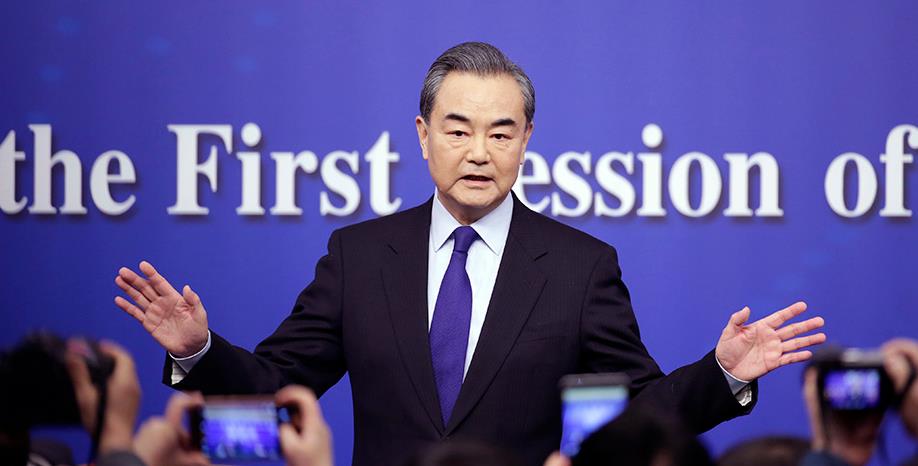 “中国人的败类！” 中国外交部长王毅为何在记者会后说出这句话？（视频）