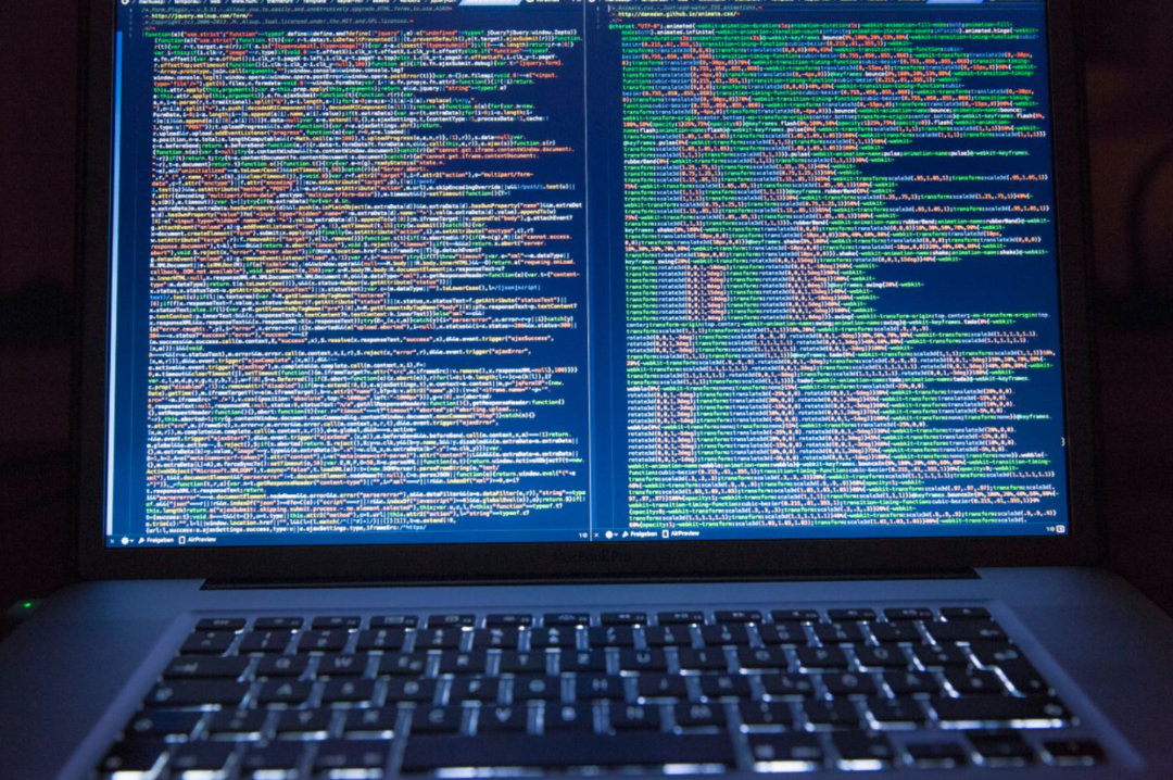 一个AI上线两周下载280万次,29岁MIT华裔辍学生再次杀疯了