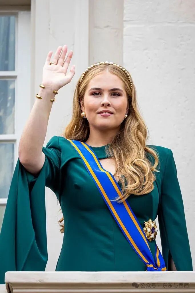 Princess Catharina-Amalia marks major royal first as she flies solo in  statement leather boots | HELLO!