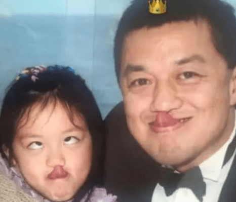 兔唇女孩”李嫣长大了,浓妆艳抹美得认不出,网友:未来可期_搜狐网