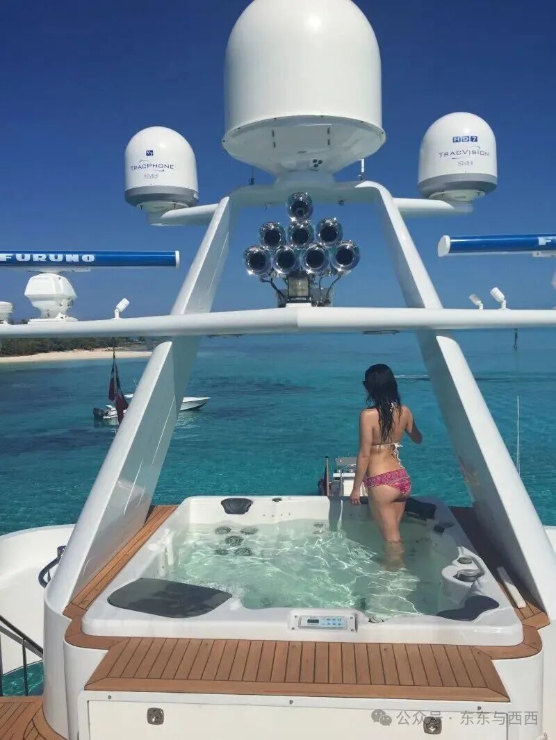 14 Exclusive photos from the #RichKids Bahamas trip