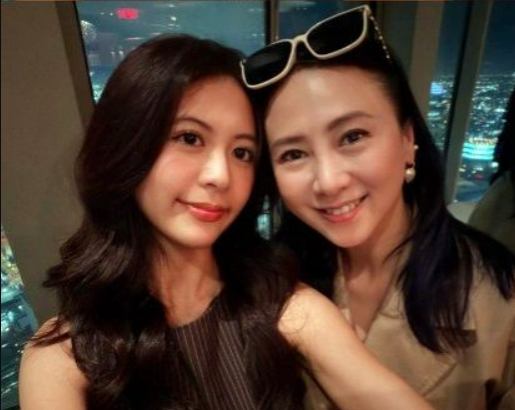 翁虹女儿考上美国UCLA!骄傲晒女儿成绩:8、9所大学争相录取