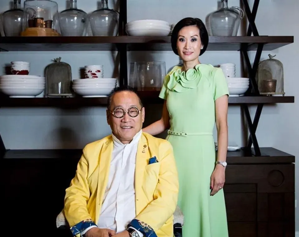 掌管5660亿美元财富帝国，她敲碎了两层天花板：汇丰首位华人女性CEO的25年逆袭路