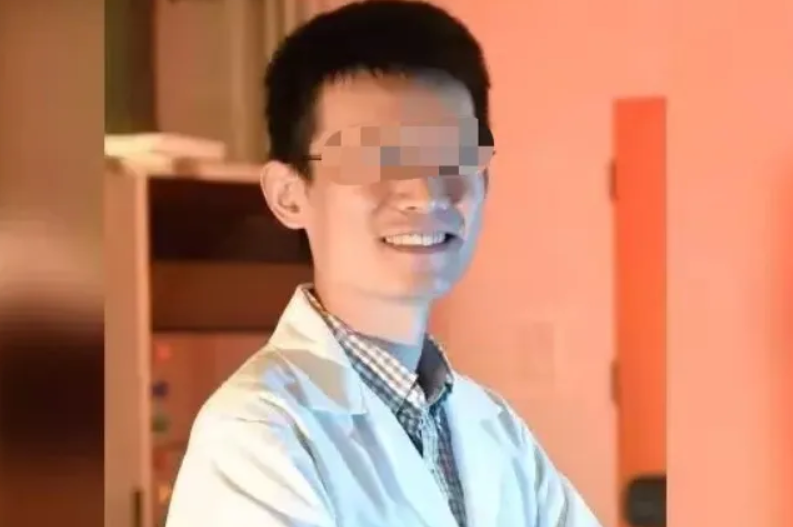 痛心！等了三年，枪杀华人导师的中国博士生被判无罪，庭审披露更多细节