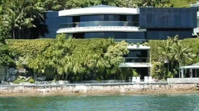 华人$1.3亿挂牌悉尼传奇海滨豪宅！购入价为$3350万