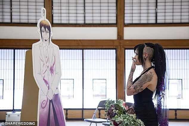 澳洲34岁女科学家花$3500赴日结婚!新郎竟是漫画里的“恶魔”(组图) - 3