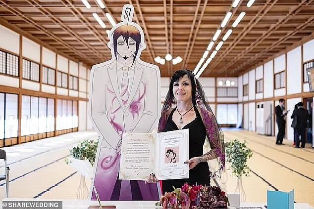 澳洲34岁女科学家花$3500赴日结婚!新郎竟是漫画里的“恶魔”(组图) - 1