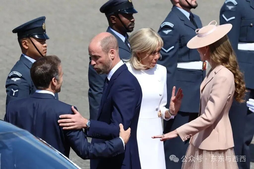French President Emmanuel Macron and Brigitte Macron greeting Prince William and Kate Middleton in London in July 2025
