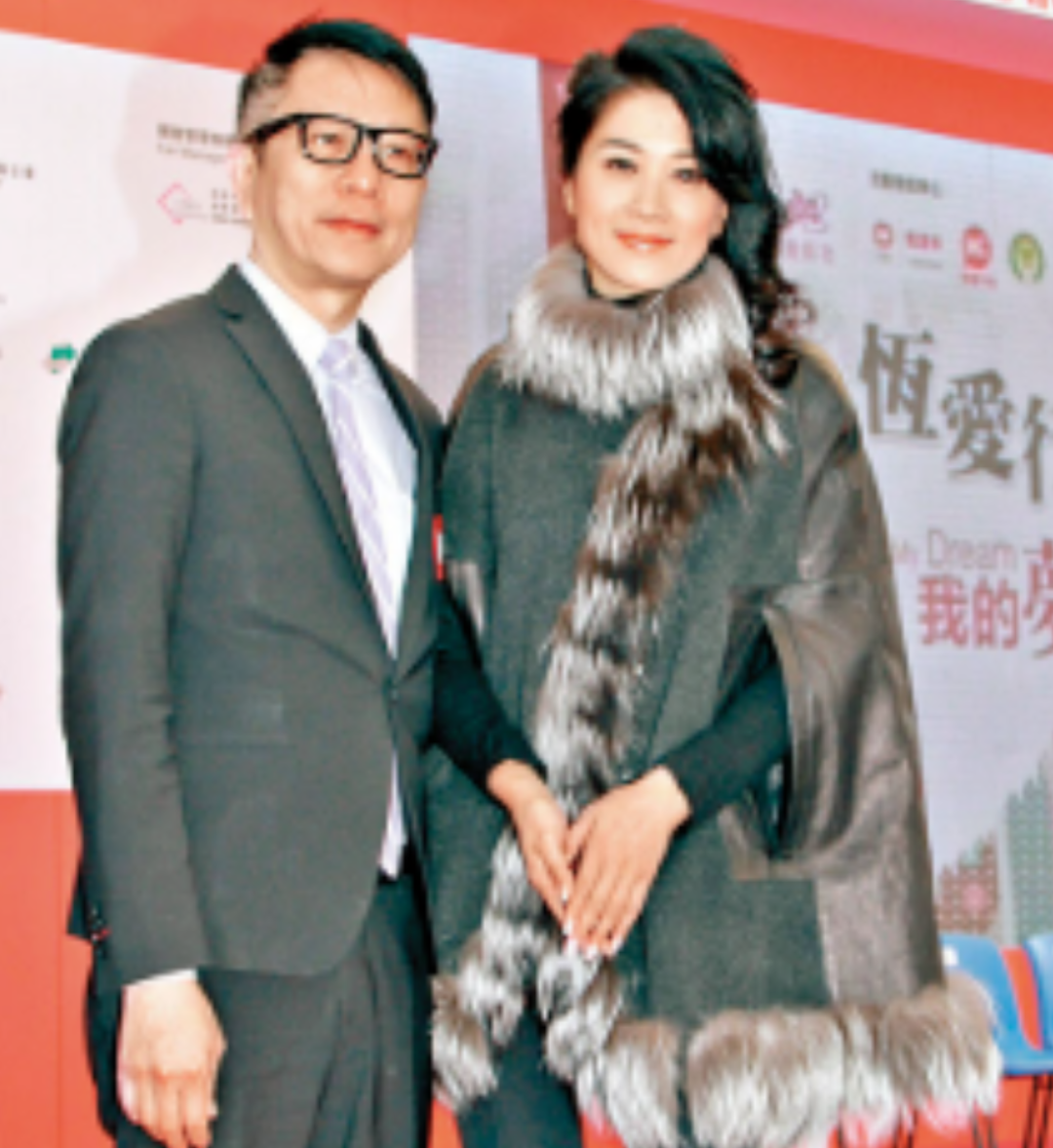 女星自曝3次流产 无法生育 亲口劝老公找别人生娃？