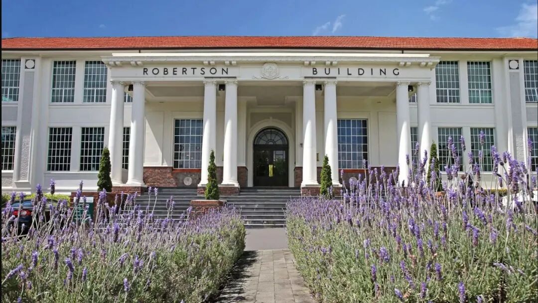 Father fails in High Court bid to block daughter attending St Cuthbert's College - NZ Herald