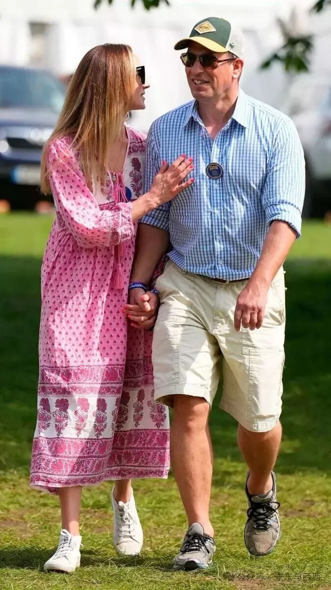 Peter Phillips' New Girlfriend Revealed Meet Harriet Sperling!