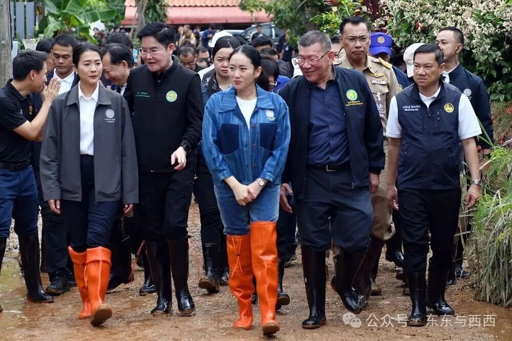 Thai PM visits flood-hit region as 3,700 homes inundated | The Peninsula  Qatar