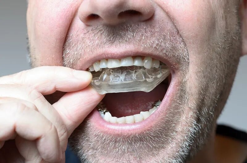 睡觉时磨牙,是牙不好还是肚子里有虫?