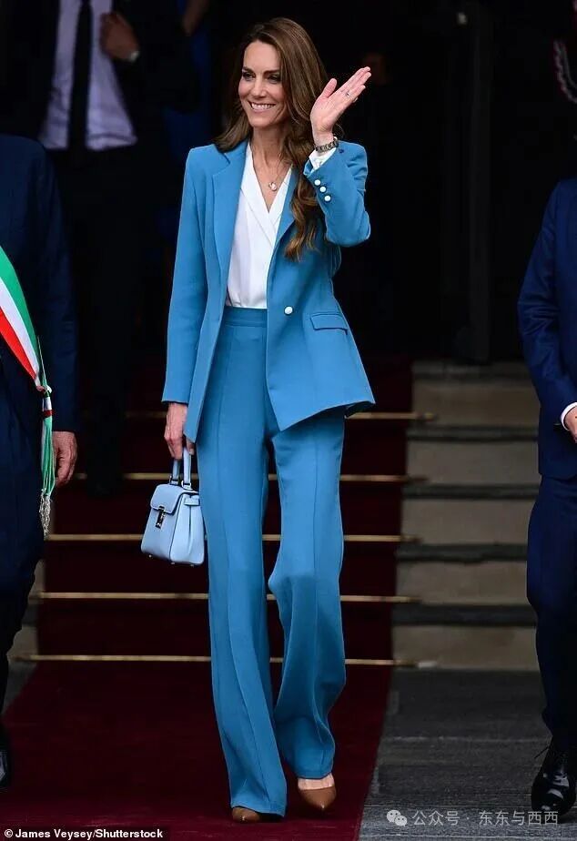 The Princess of Wales is welcomed to Reggio Emilia by royal fans yesterday afternoon