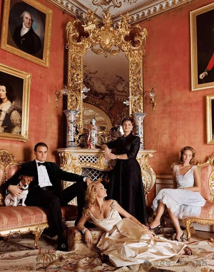 hotel-haute-societe: Gloria, Princess of Thurn and Taxis with her children: Maria Theresia, Albert Elisabeth Photographed by Philipp von Hessen (Prince Philipp of Hesse)