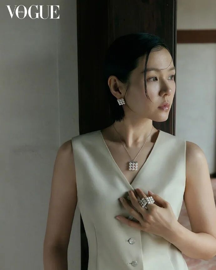 孙艺珍演19禁大尺度韩剧,自曝儿子颜值“不当演员都难”,一家子太有戏了!