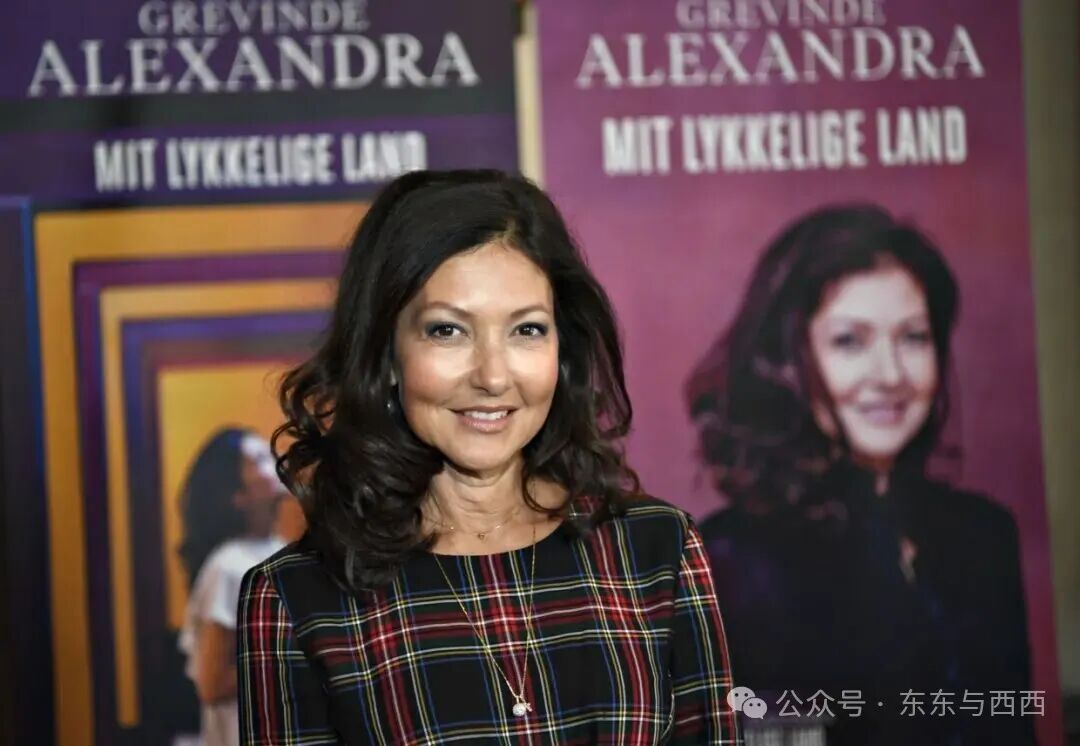 Meet Countess Alexandra in Shanghai - Scandasia