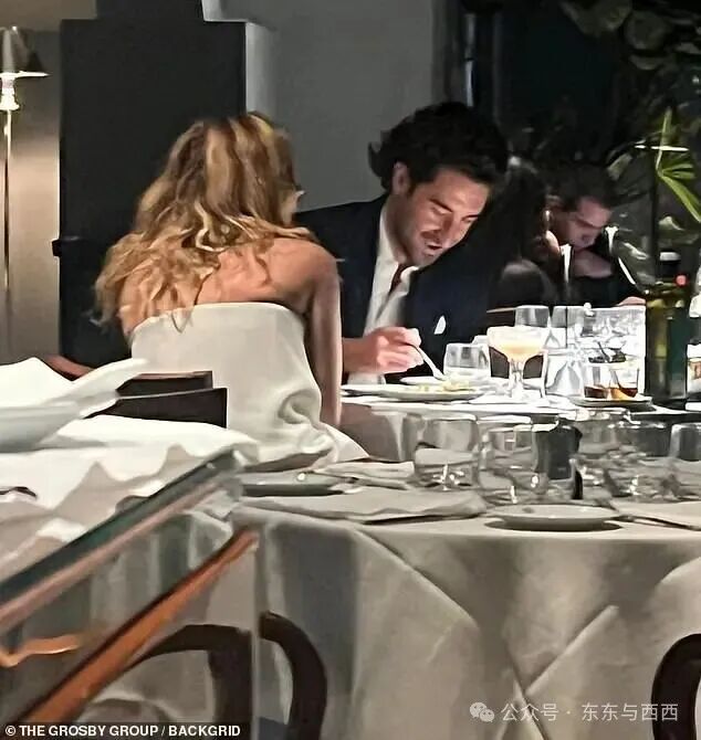 The pair were spotted enjoying dinner together in Mexico City
