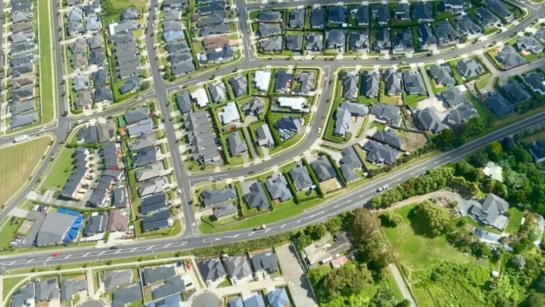 There are claims property traders are increasingly trying to dodge paying GST but the Inland Revenue Department says it is watching and taking quick enforcement action. Photo / John Weekes