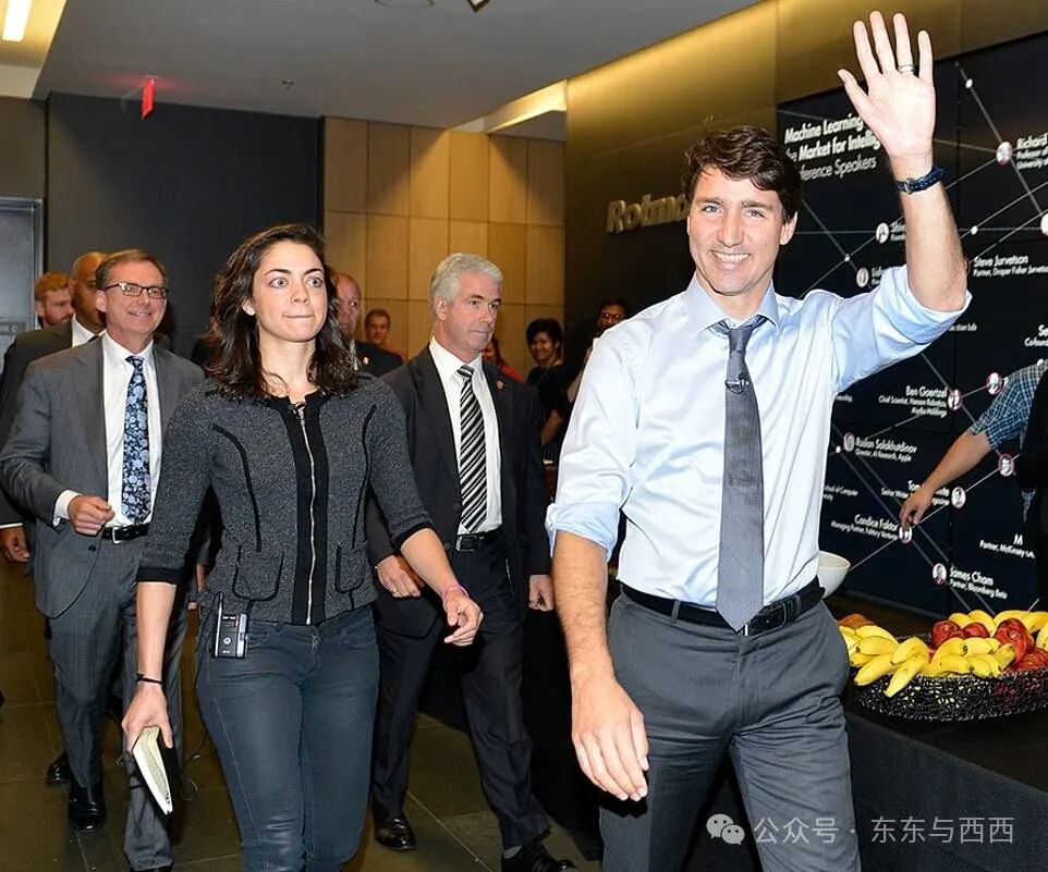 Zilis, left, who was born in Canada, took part in a discussion about machine learning with Canadian Prime Minister Justin Trudeau at Creative Destruction Lab's Machine Learning and the Market for Intelligence Conference in 2017.