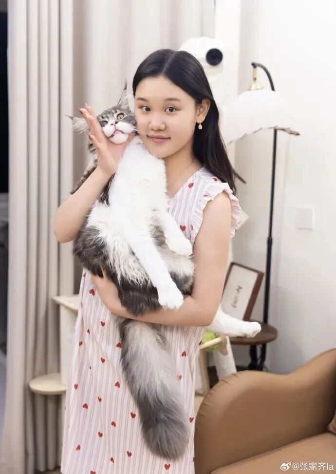 张家齐发长文总结《我家那闺女》,喊话妈妈:“我想像每一个努力生活的普通女孩一样,学着掌控和主导自己的人生”