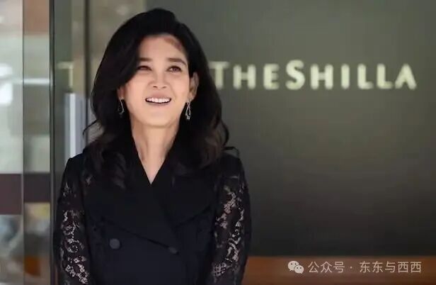 호텔신라 주총 참석한 이부진, 올해는 '올블랙' 패션 선보여