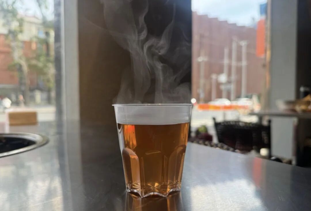 “多喝热水”这句话,可能伤了很多人的胃!医生:我们的胃,其实喜欢这个温度