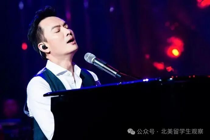 李泉 “钢琴杀”演绎《哪怕我很小》思考人生意义