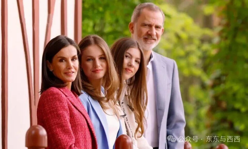 Queen Letizia and King Felipe release new family photos to celebrate 20th  wedding anniversary